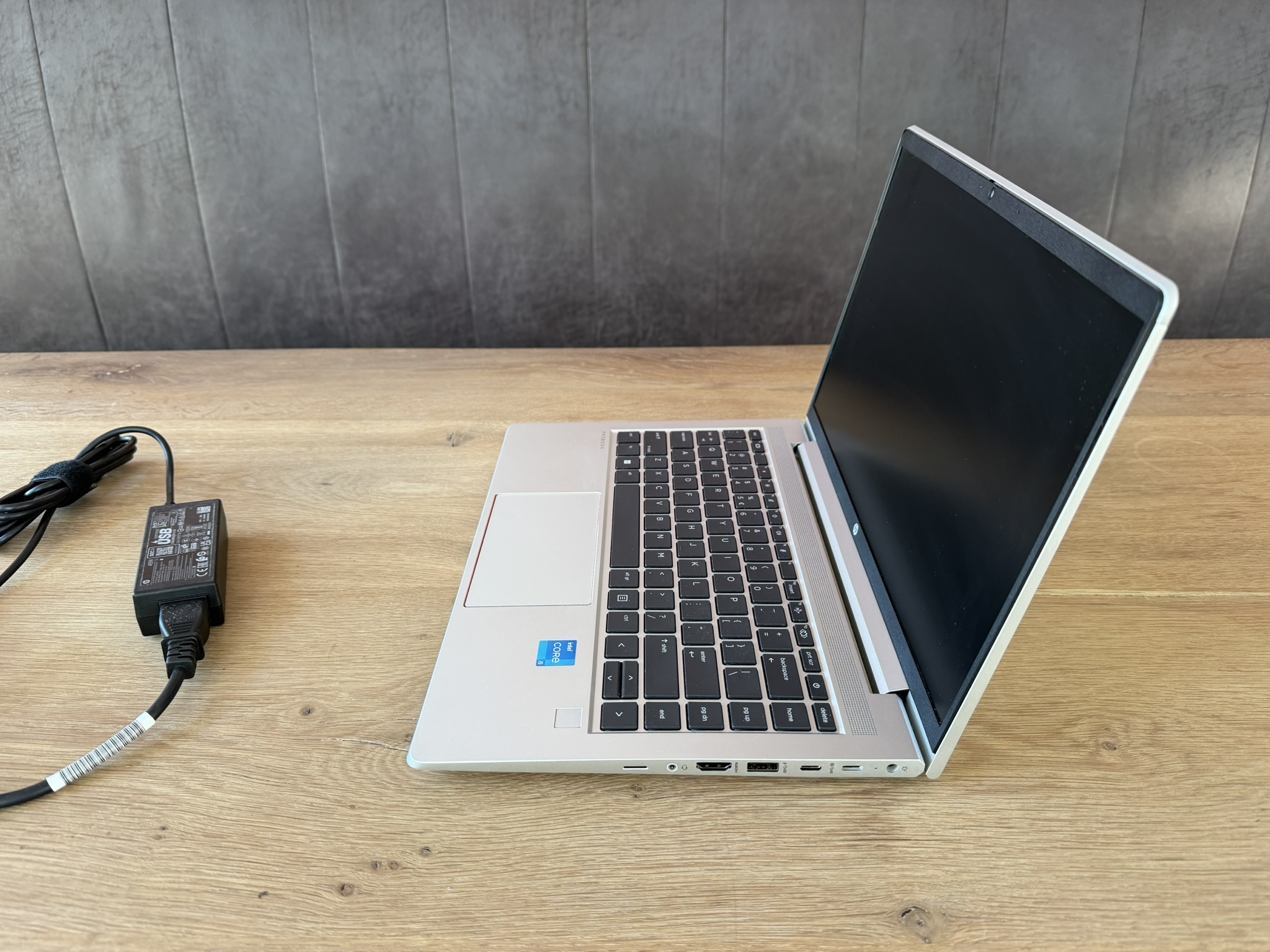 HP ProBook 440G10 i5-13th 16GB 256GB 14" - Afbeelding 2